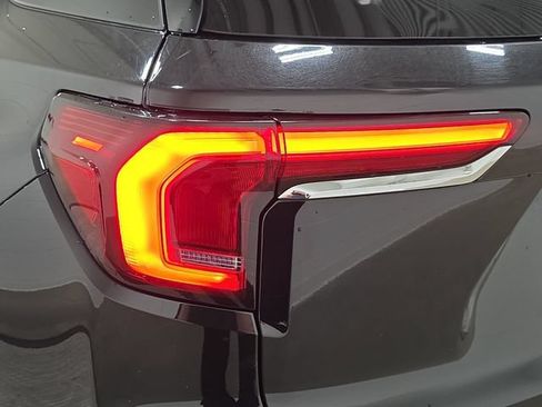 Used 2025 GMC Terrain Elevation AWD/4WD image 31