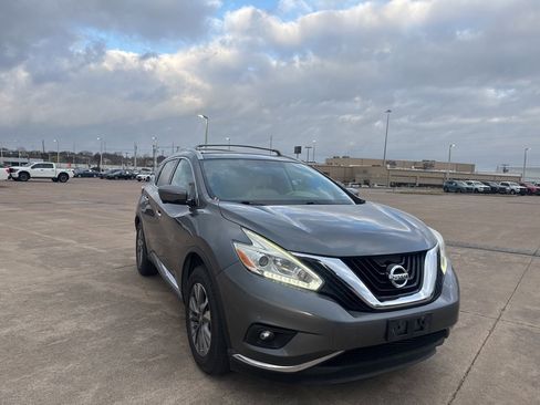 Used 2016 Nissan Murano SL w/ Cargo Package image 2