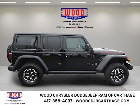 Used 2025 Jeep Wrangler Unlimited Rubicon AWD/4WD image 2