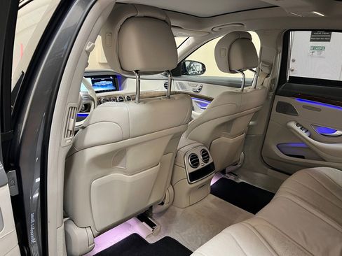 Used 2017 Mercedes-Benz S 550 Sedan image 32