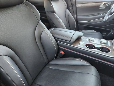 Used 2025 Genesis GV80 2.5T Prestige image 10
