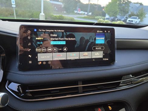 New 2026 INFINITI QX60 Luxe w/ Cargo Package image 23