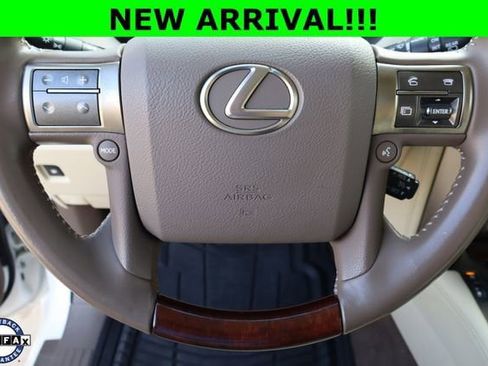 Used 2015 Lexus GX 460 w/ Premium Package AWD/4WD image 12