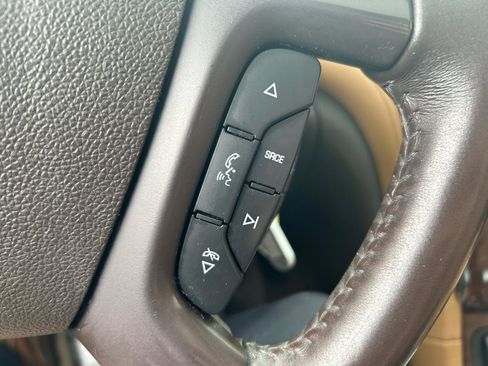 Used 2017 Buick Enclave Leather w/ Enclave Bronze Edition image 21