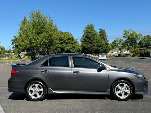Used 2011 Toyota Corolla S FWD image 6