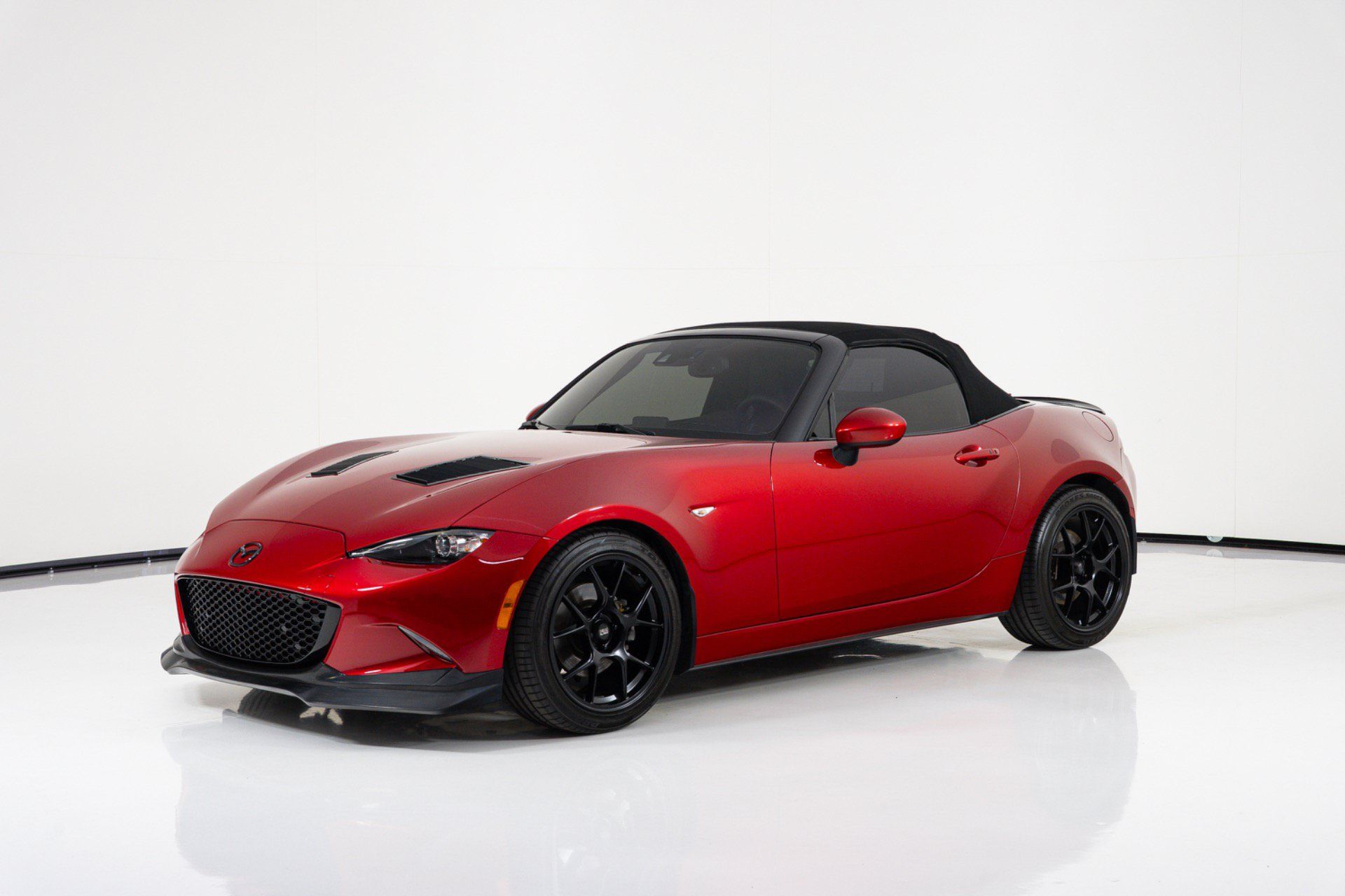 Used 2016 MAZDA MX-5 Miata Grand Touring RWD image 9
