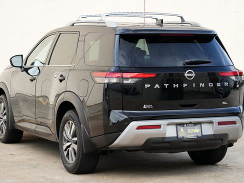 Used 2022 Nissan Pathfinder SL FWD image 48