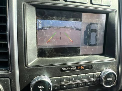 Used 2019 Ford Expedition Platinum RWD image 15