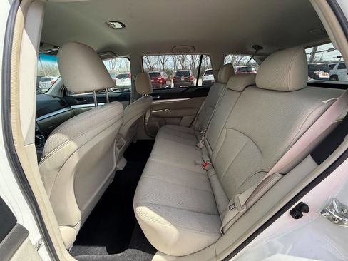 Used 2010 Subaru Outback 2.5i Premium image 22