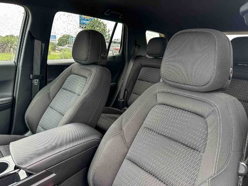 Used 2026 Chevrolet Equinox LT FWD image 14