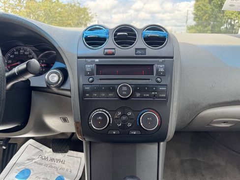 Used 2010 Nissan Altima 2.5 S image 16