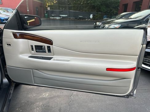 Used 1999 Cadillac Eldorado w/ Comfort/Convenience Pkg image 29