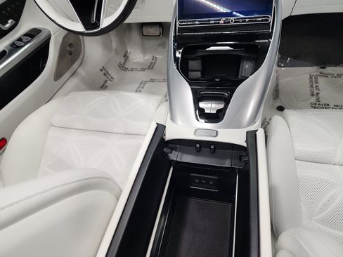 New 2026 Mercedes-Benz Maybach SL 680 image 31