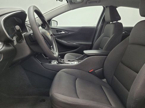 Used 2025 Chevrolet Malibu LS FWD image 17