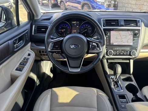 Used 2019 Subaru Outback 2.5i Limited image 11