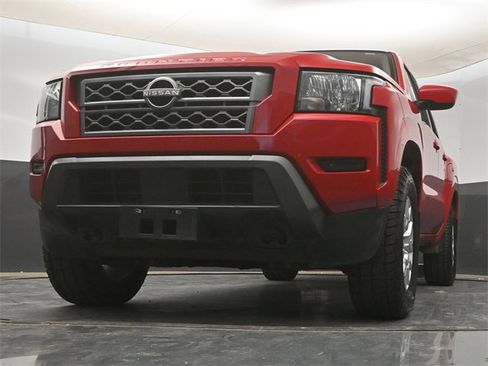 Used 2022 Nissan Frontier SV image 15
