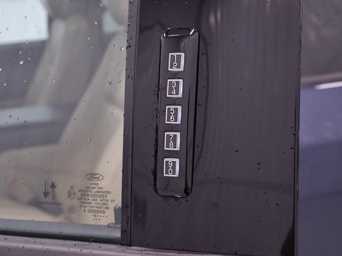 Certified 2019 Ford F350 Lariat w/ Lariat Ultimate Package image 39