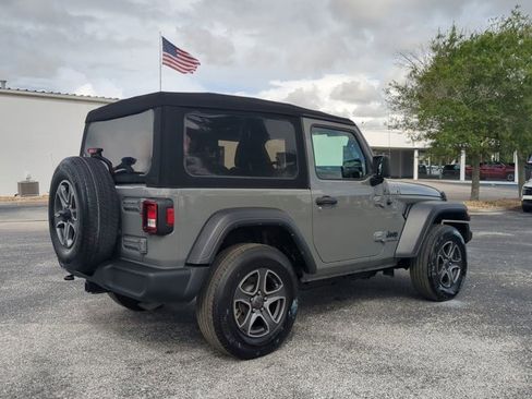 Used 2023 Jeep Wrangler Sport S image 4