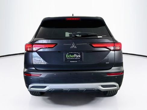 Used 2024 Mitsubishi Outlander SE AWD/4WD image 7
