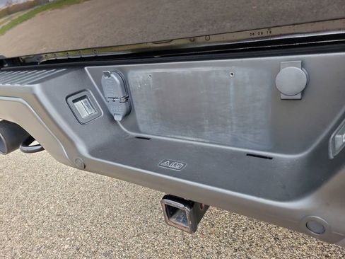 Used 2018 Ford F150 Raptor w/ Equipment Group 802A Luxury image 8