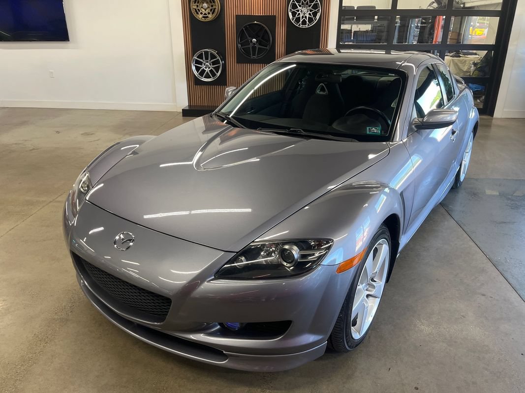 Used 2004 MAZDA RX-8 w/ MT Sport Pkg RWD image 3