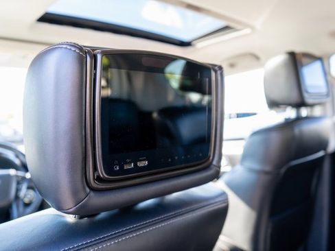 Used 2022 Nissan Armada Platinum w/ Captain's Chairs Package image 14