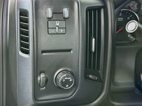 Used 2015 Chevrolet Silverado 2500 W/T RWD image 16