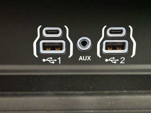 New 2026 RAM 2500 Laramie w/ Night Edition AWD/4WD image 4