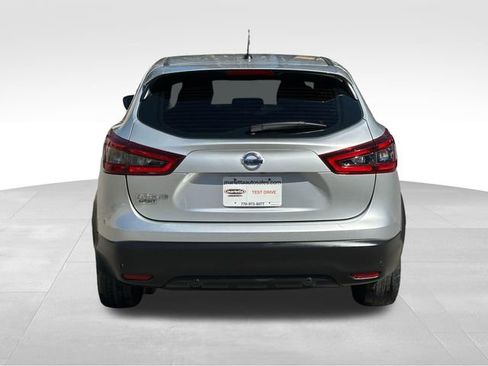 Used 2020 Nissan Rogue Sport S image 4