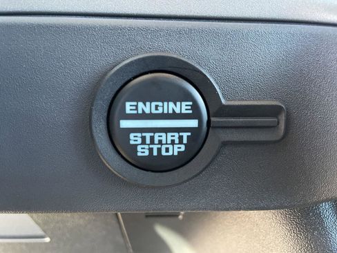 New 2025 Ford Bronco Outer Banks w/ Sasquatch Package AWD/4WD image 16