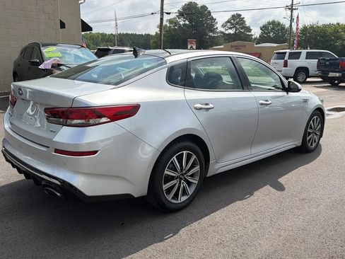 Used 2020 Kia Optima Premium FWD image 5