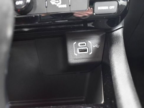 New 2026 Jeep Compass Latitude image 31