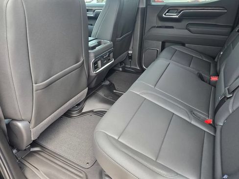 New 2026 GMC Sierra 1500 SLT AWD/4WD image 12