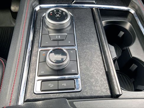 Used 2023 Ford Expedition Limited image 35