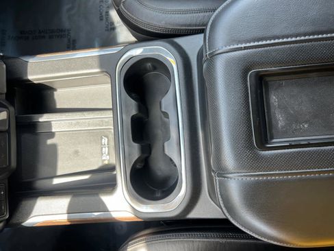 Certified 2020 Chevrolet Silverado 2500 High Country w/ Technology Package AWD/4WD image 24