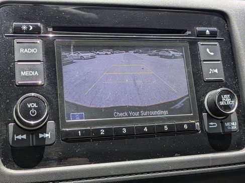 Used 2019 Honda HR-V LX image 22