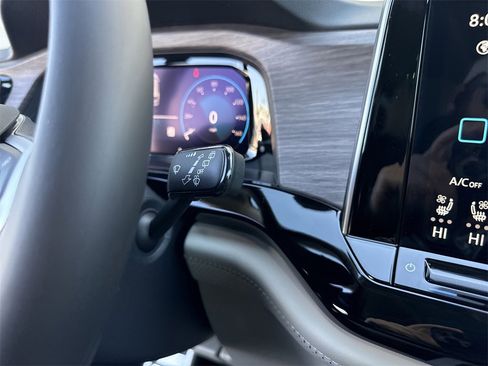 New 2026 Volkswagen Atlas SEL Premium R-Line image 24