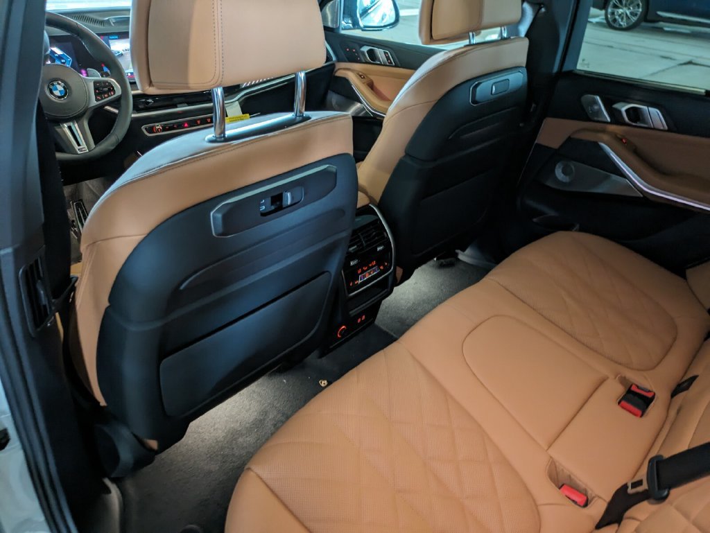 New 2026 BMW X5 M60i w/ Executive Package AWD/4WD image 8