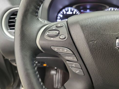 Used 2020 Nissan Pathfinder Platinum image 26