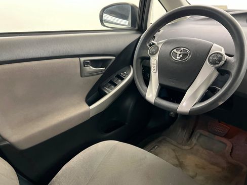 Used 2013 Toyota Prius Three w/ Solar Roof Pkg image 12