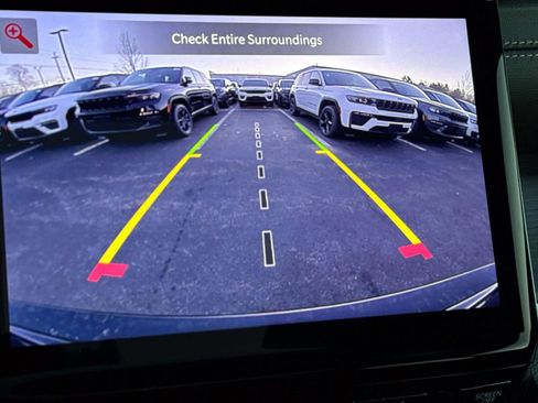 New 2025 Jeep Grand Cherokee Limited image 17