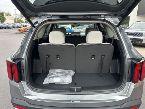 New 2026 Kia Sorento EX image 18