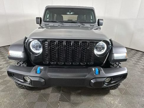 Used 2023 Jeep Wrangler Unlimited w/ Cold Weather Group AWD/4WD image 7