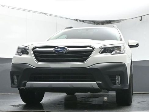 Used 2022 Subaru Outback Limited image 36
