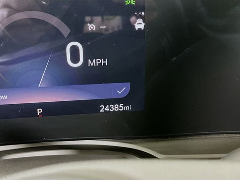 Used 2025 Buick Envista Sport Touring image 32