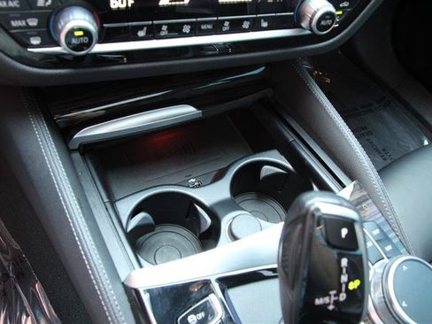 Used 2023 BMW M550i xDrive AWD/4WD image 31
