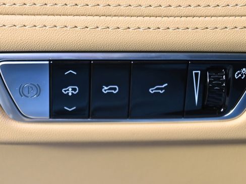 New 2025 Cadillac Escalade IQ Luxury 2 image 25