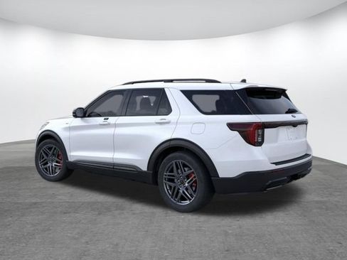 New 2026 Ford Explorer ST-Line w/ ST-Line Street Pack image 4