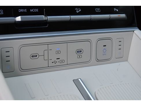 New 2025 Hyundai Santa Fe Calligraphy image 29