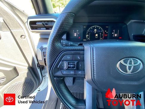 Certified 2025 Toyota Tacoma SR5 AWD/4WD image 37